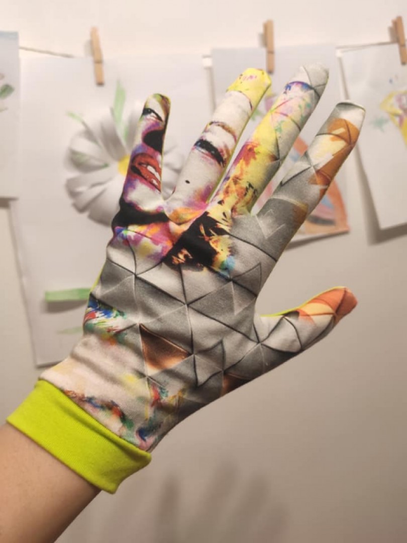 Jednoduché rukavice bez strihu z elastického úpletu