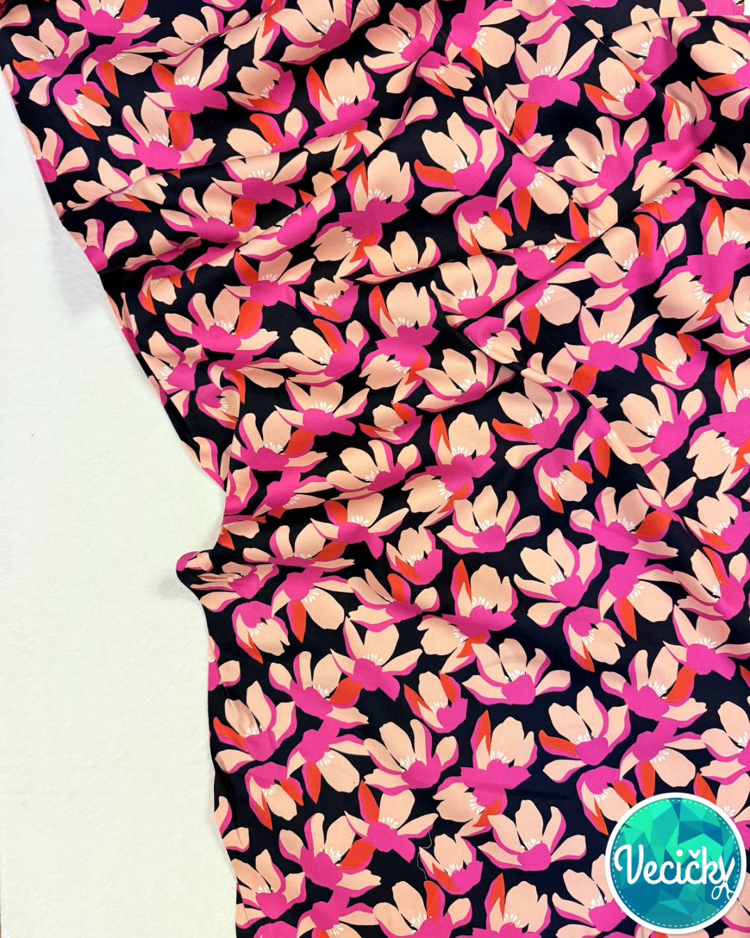 Bavlnený satén Flowers 